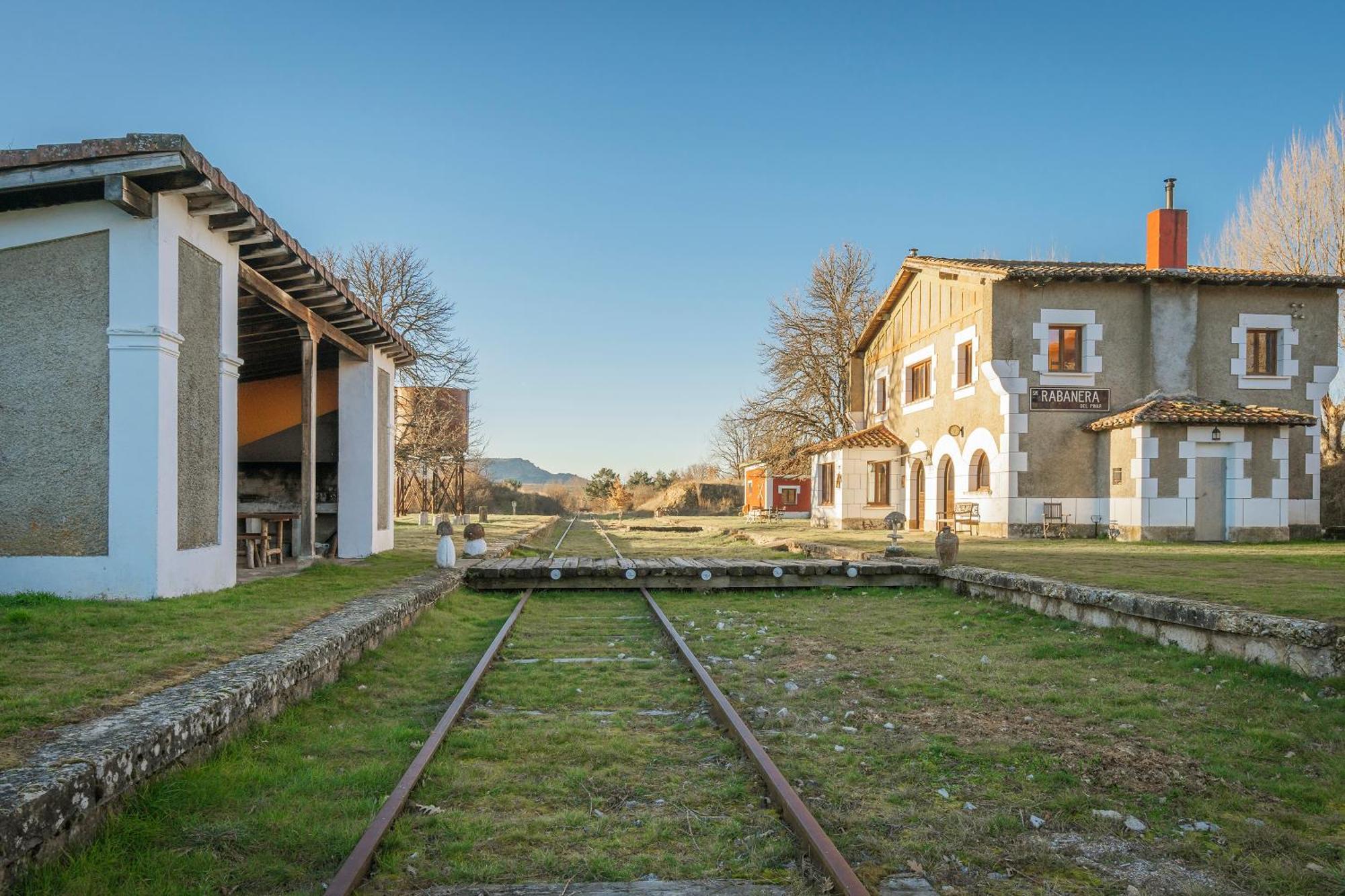 Rabanera del Pinar La Estacion De Rabaneraゲストハウス エクステリア 写真